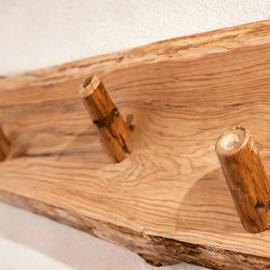 Appendiabiti in legno