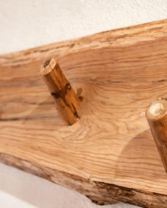 Appendiabiti in legno