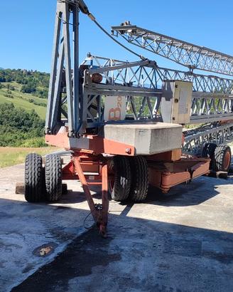 Gru edile auto-montante Benedini B20 mono trifase