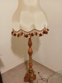lampada a terra