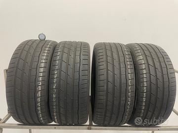 235 40 r19 96w 4 gomme hankook estive