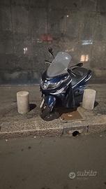 PIAGGIO X10 350