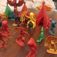 Soldatini vari,  cowboy e indiani