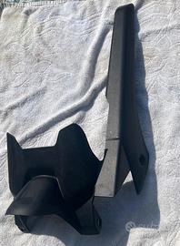 Ricambi OEM Yamaha XSR 700 - copricatena + gommino