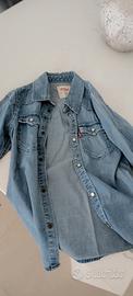 comincia Levis