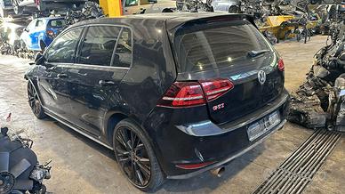 RICAMBI USATI AUTO VOLKSWAGEN Golf 7 Berlina CHHB,