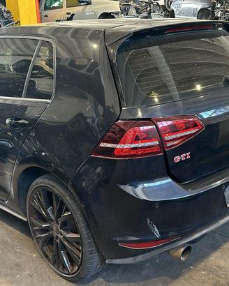 RICAMBI USATI AUTO VOLKSWAGEN Golf 7 Berlina CHHB,