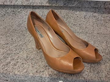 Scarpa elegante Cafe Noir