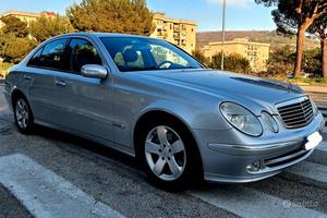 Mercedes e 2.7 cc anno 2002