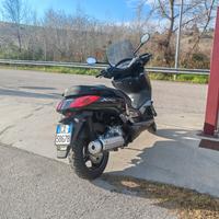 Yamaha xmax 250 scooter 