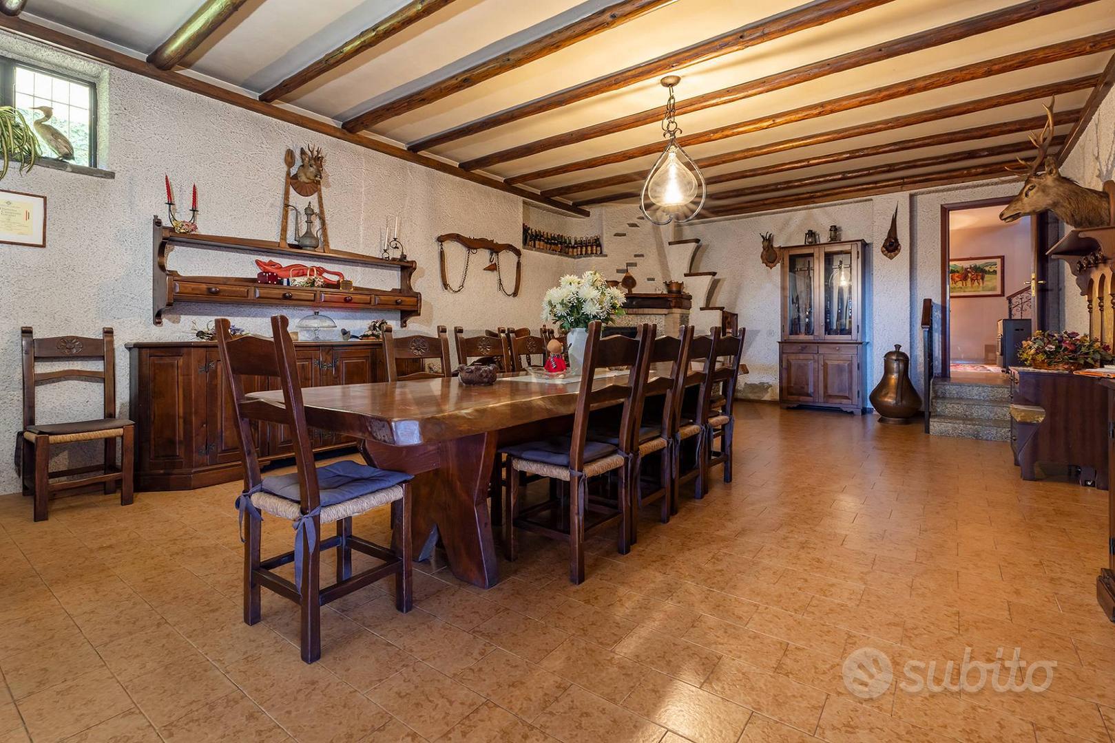 Villa o villino - Buguggiate - Altro