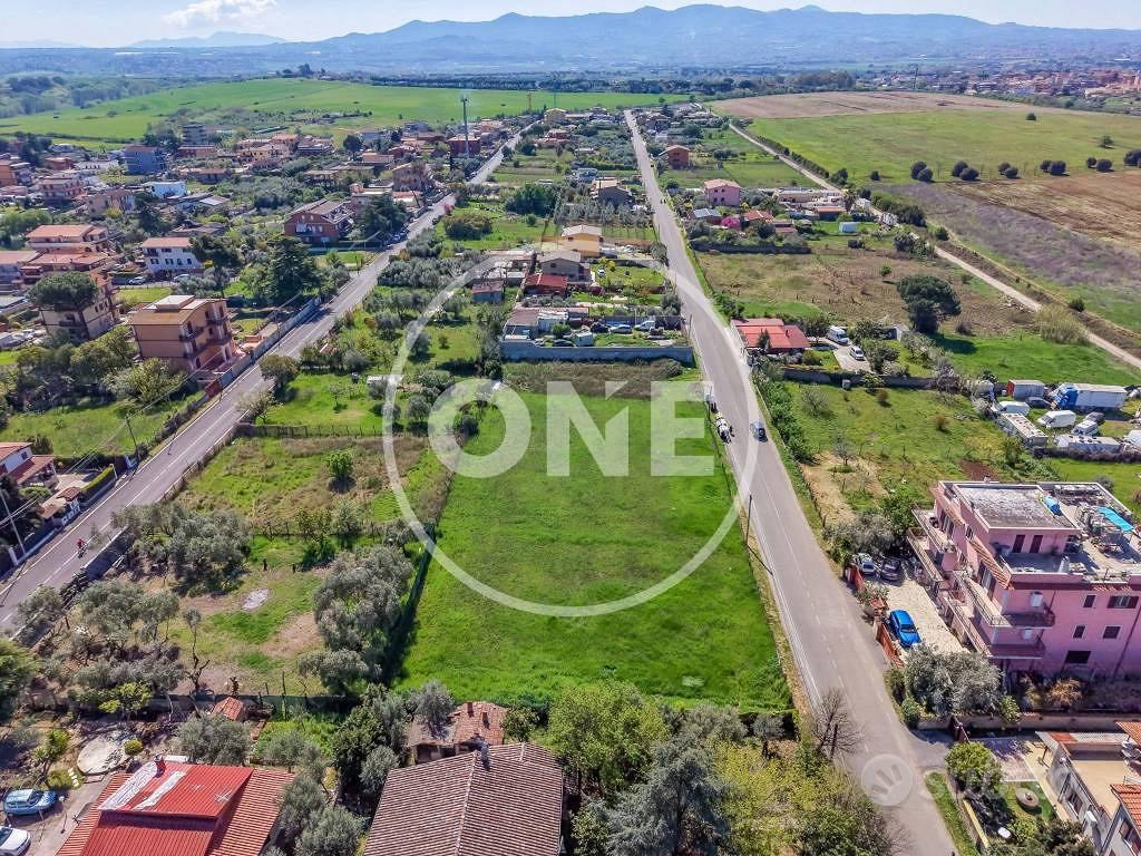 Terreno di 705 m² a Roma - Vista 5