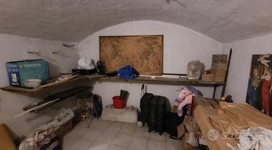 Cantina con disimpegno 15 MT2 Firenze Dalmazia