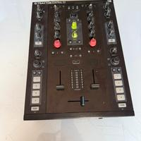 Mixer Dj Native Instruments Traktor Z2
