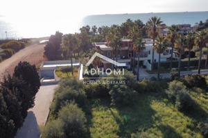 Grande Area Edificabile x 8 unita' sul mare
