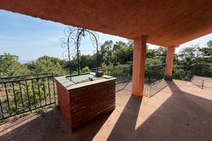 Villa singola con 5000 mq di terreno