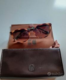 Occhiali da sole con custodia marchio Hugo Boss