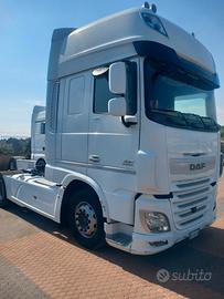 trattore stradale daf