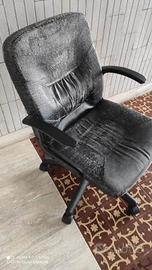 sedie ruote 2 azzurre 16E e le altre da 25E in su