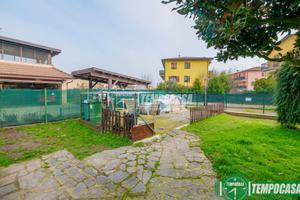 ESCLUSIVA CASA INDIPENDENTE CON AMPIO GIARDINO!!!