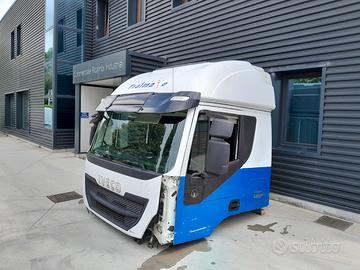 Cabina IVECO STRALIS AT stretta tetto alto