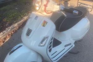 Vespa GTS 300 Super