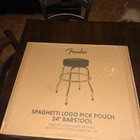 Sgabello Fender Spaghetti Logo 24” NUOVO SIGILLATO
