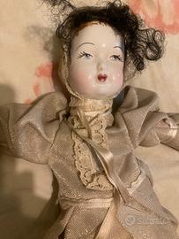 Bambole di porcellana