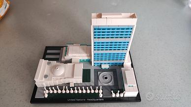 LEGO Architecture - 21018 - Building Set - United