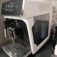 Macchina del caffe automatica Philips