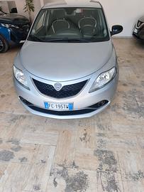 Lancia Ypsilon 1.2 69 CV 5 porte GPL Ecochic Plati