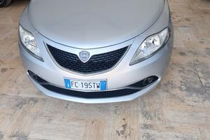 Lancia Ypsilon 1.2 69 CV 5 porte GPL Ecochic Plati