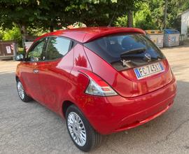 Lancia Ypsilon 1.2 69 CV 5 porte GPL Ecochic Gold 