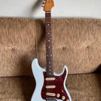 Fender Classic Series '60s Stratocaster + Custodia