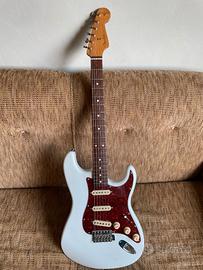Fender Classic Series '60s Stratocaster + Custodia
