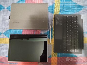 Lotto con Surface pro 7+tastiera+Custodia+pen