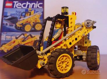 LEGO 8235 Technic Front Loader - Vintage