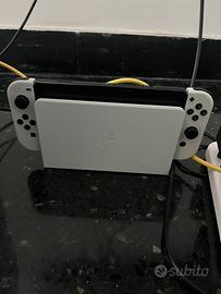 Nintendo Switch oled bianca