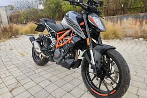 KTM duke 125 2023