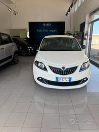LANCIA YPSILON FULL OPTIONAL