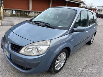 RENAULT Scenic 1.5dci 7posti Pronta p