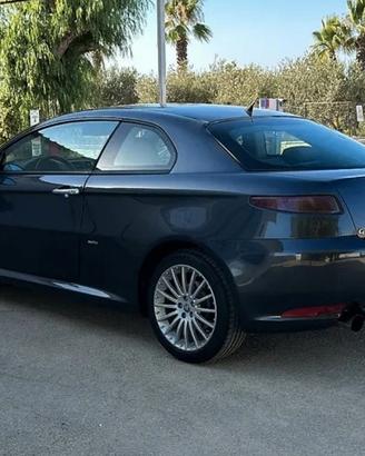 Alfa GT 1.9  jtdm '03