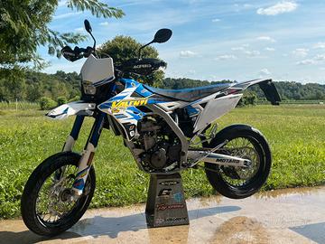 Motard 125