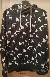 Felpa Nera con Cappuccio Cotton&Silk