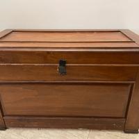 Cassapanca in legno noce