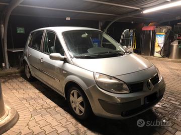 Renault Scenic 19dCi Dinamique