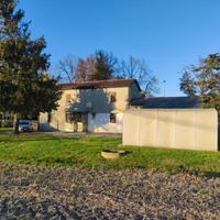 Rustico abitabile da ristrutturare