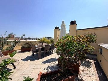 Attico / Mansarda di 124 m² con 3 locali a Milano