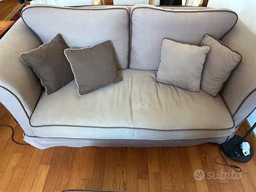 Divano letto con pouf