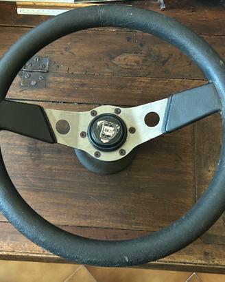 Volante Lancia HF originale Ferrero mozzo clacson